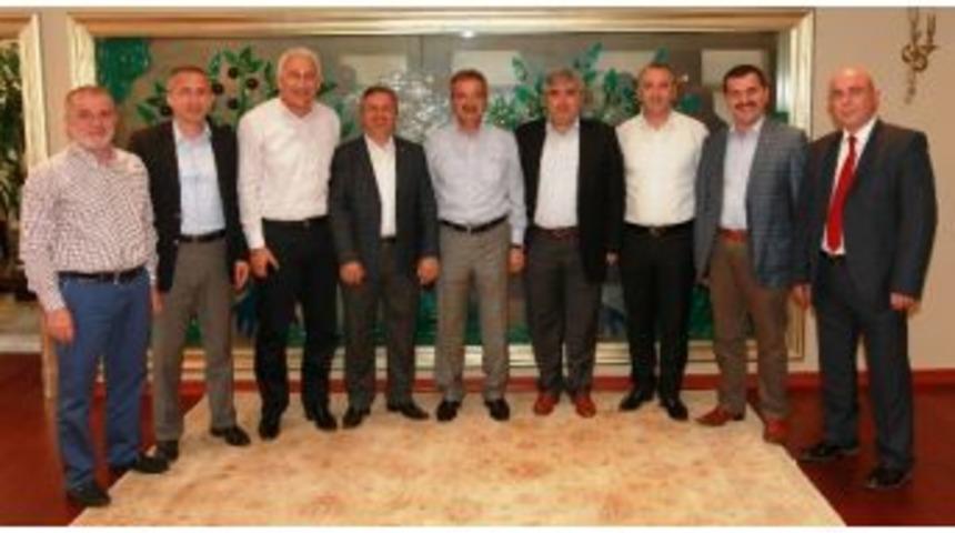 Başkan K&ouml;şker İl&ccedil;e Başkanlarını Ağırladı