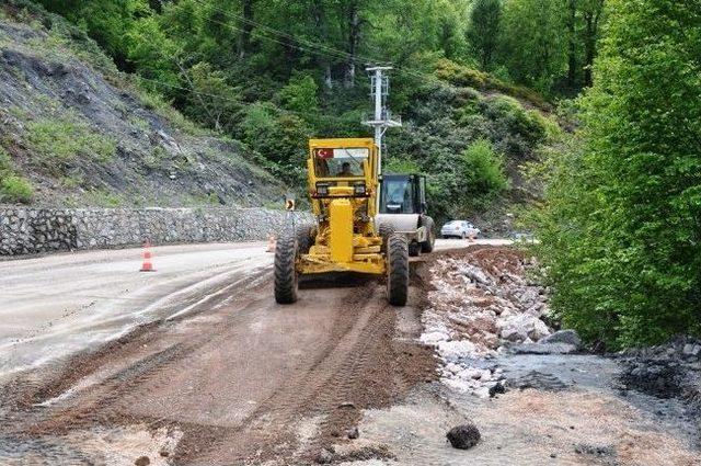 Fen İşleri’nden Heyelan Bölgelerine Müdahale