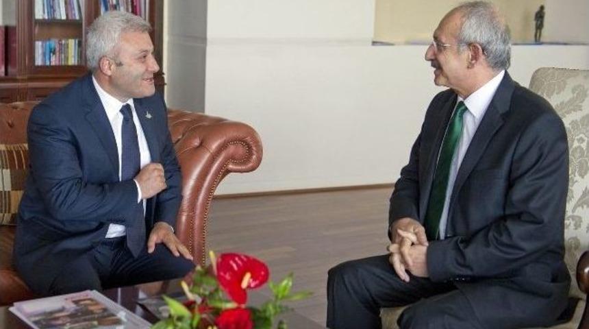 Gazeteci-yazar &Ouml;zkan, Kılı&ccedil;daroğlu'nu Ziyaret Etti