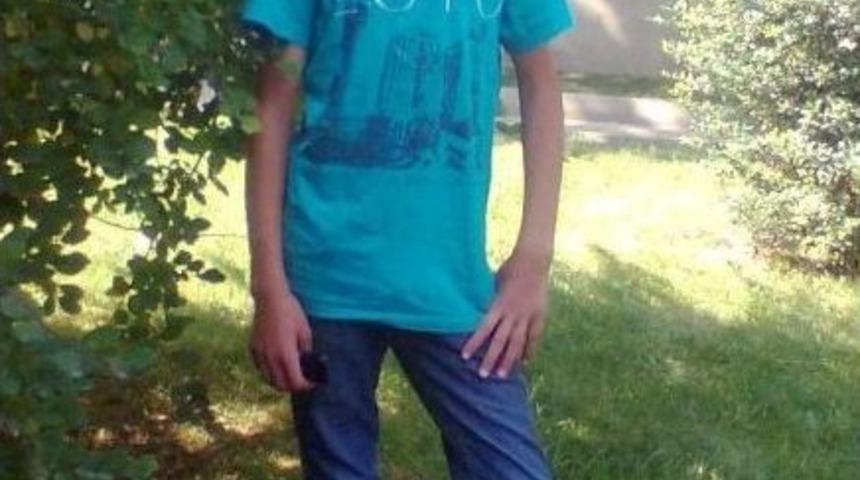 Trakt&ouml;r&uuml;n Altında Kalan Gen&ccedil; Hayatını Kaybetti