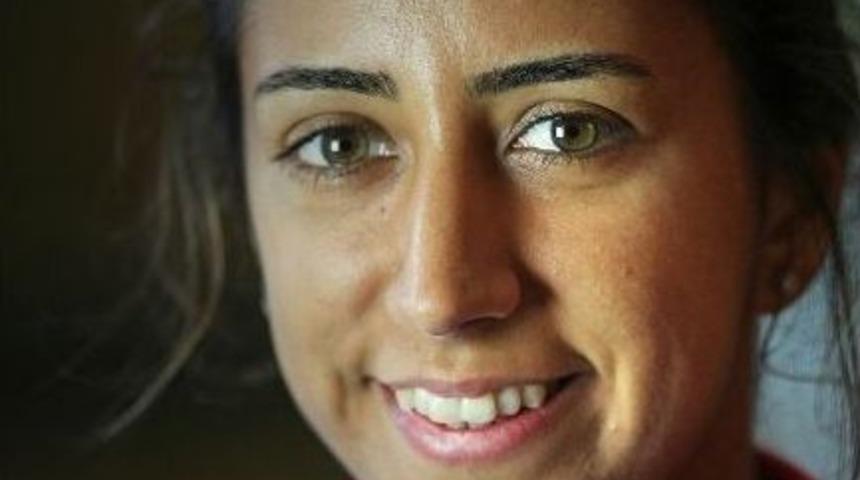 &Ccedil;ağla B&uuml;y&uuml;kak&ccedil;ay, Kariyerinin En Y&uuml;ksek Sıralamasına &Ccedil;ıktı