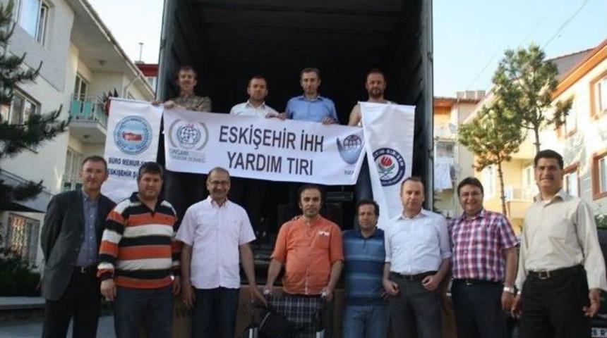 İhh Yardım Tırı Suriye&rsquo;ye Ulaştı