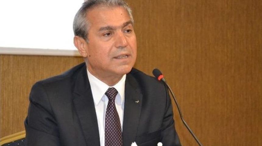 Gazeteci Abbas G&uuml;&ccedil;l&uuml;, &Ouml;ğrencilerle Bir Araya Geldi