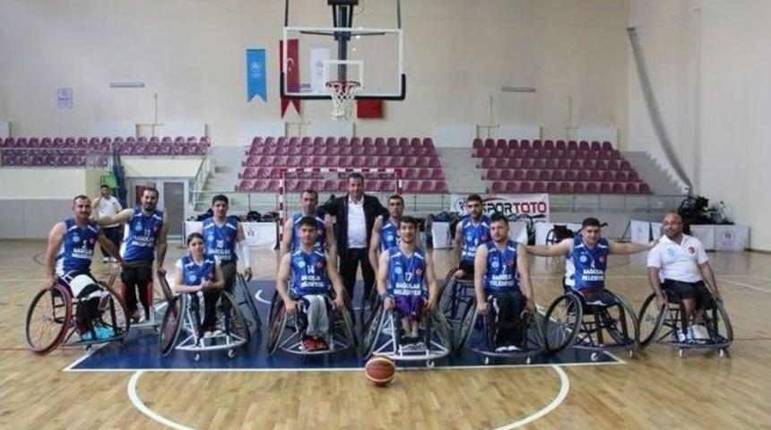 Namağlup Olarak 1&rsquo;inci Lige &Ccedil;ıktılar