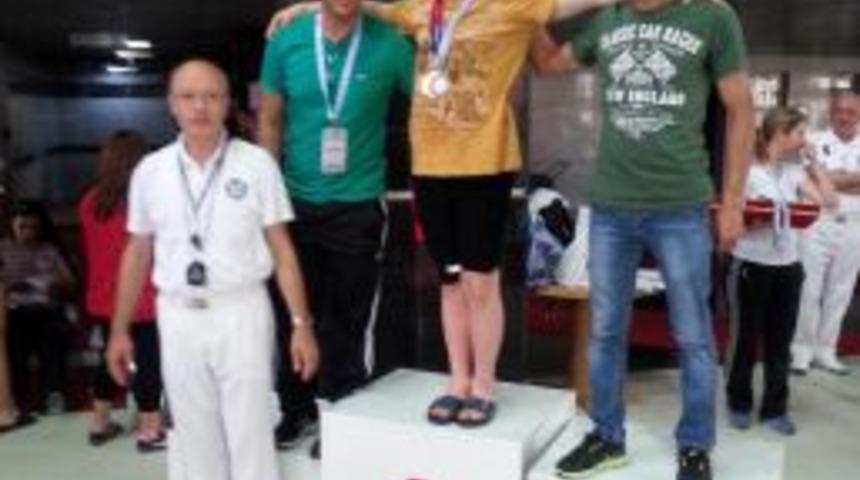 Konyalı Sporcu Y&uuml;zmede T&uuml;rkiye Şampiyonu Oldu