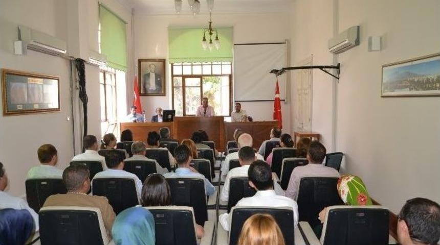 Valilik Personeline Etik Ve Etik K&uuml;lt&uuml;r&uuml;n&uuml;n Geliştirilmesi Konulu Eğitim Verildi