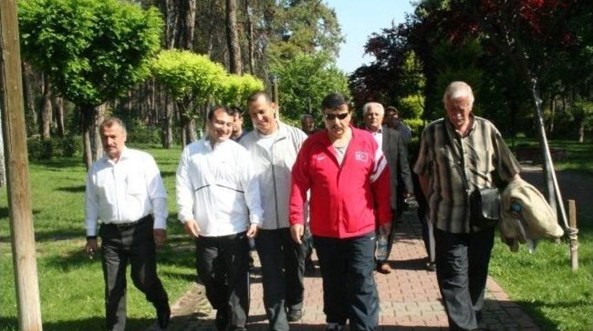 Denizli'de Kalp Hastaları Sağlık İ&ccedil;in Y&uuml;r&uuml;d&uuml;