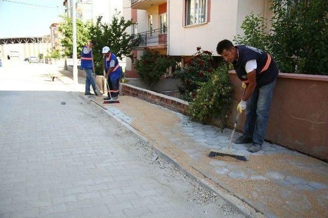 Emek Mahallesinde Üst Yapı Çalışmaları