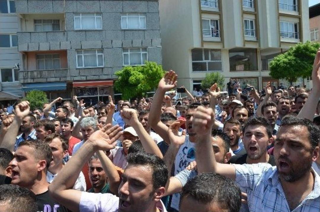 &Ouml;fkeli Madenciler Sakinleştirildi