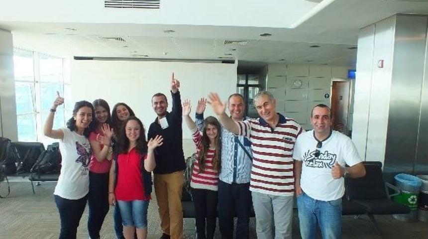 Comenius Okul Ortaklıkları Projesi S&uuml;r&uuml;yor