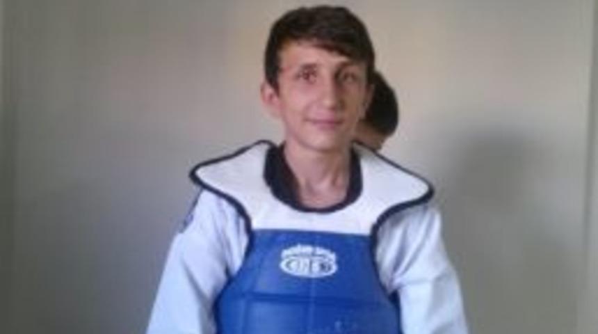 İnan, T&uuml;rkiye İkincisi Oldu