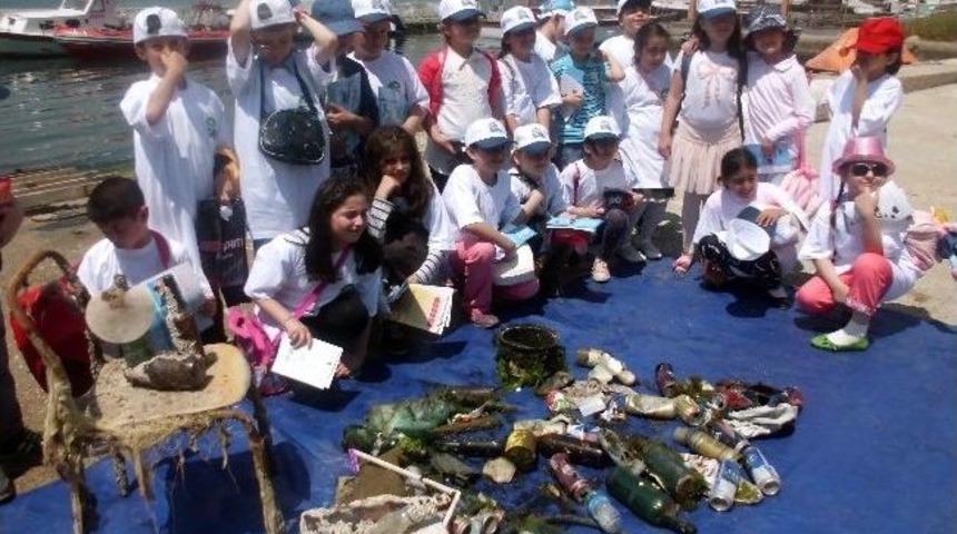 Boğaza Atılan &Ccedil;&ouml;pler G&uuml;n Y&uuml;z&uuml;ne &Ccedil;ıkarıldı