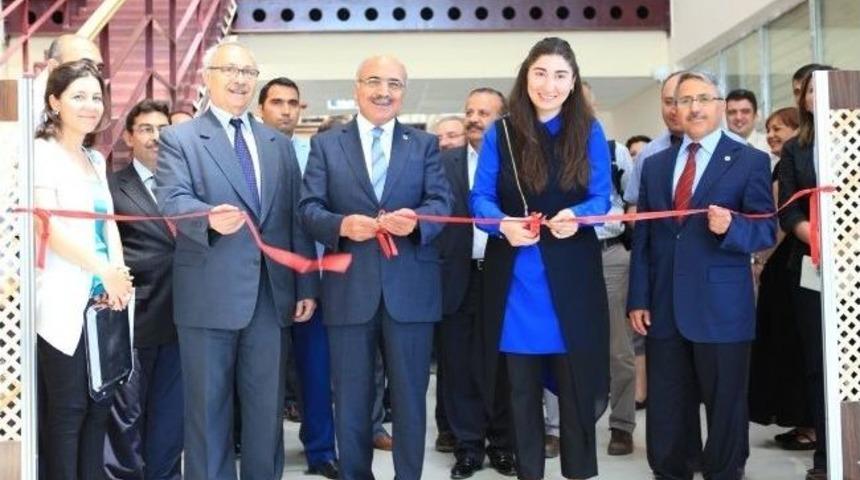 B&uuml;&rsquo;de Sanat Eserleri İkinci Hayatını Yaşadı