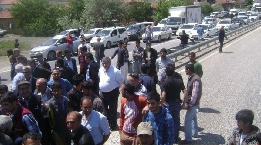 Trafik Kazası: 6 Yaralı