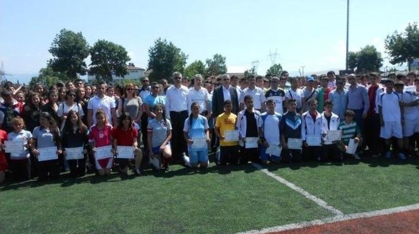 Okullar Arası Hokey T&uuml;rkiye Şampiyonası Başladı