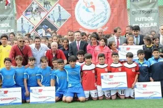 Okul Sporları Futbol Yıldızlar Türkiye Birinciliği Samsun’da Başladı