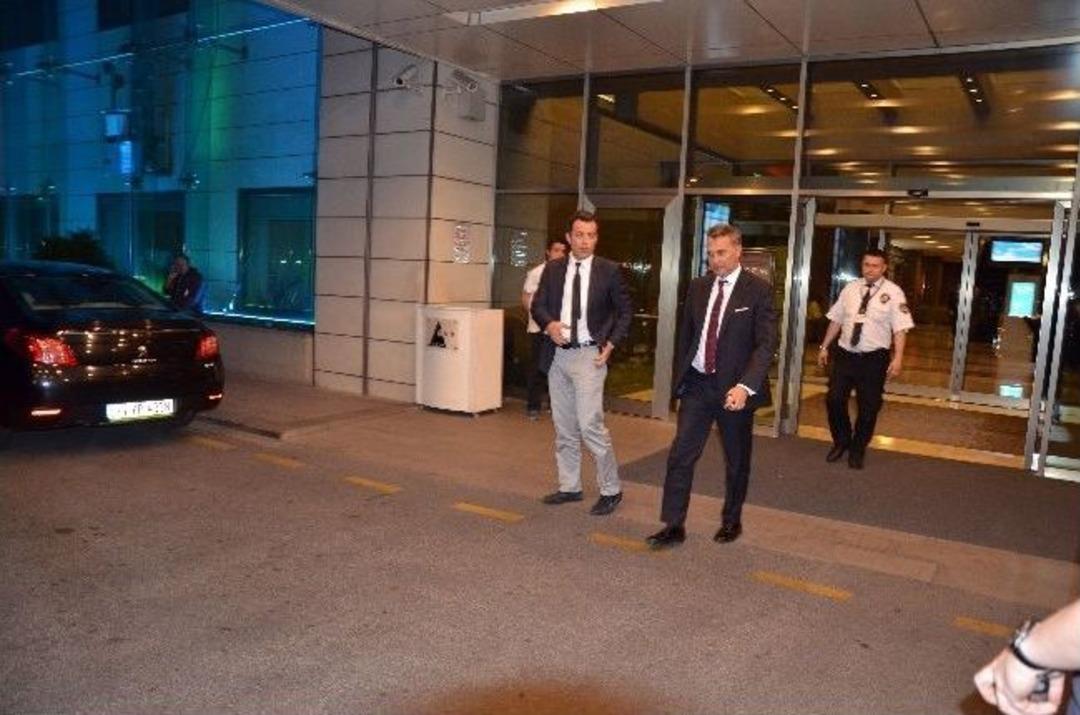 Mustafa Denizli, Ali Şen&rsquo;i Hastanede Ziyaret Etti