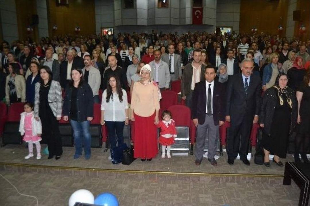 &Ouml;zel Erciyes Kolejinden K&uuml;lt&uuml;r Sanat Ve Spor Gecesi