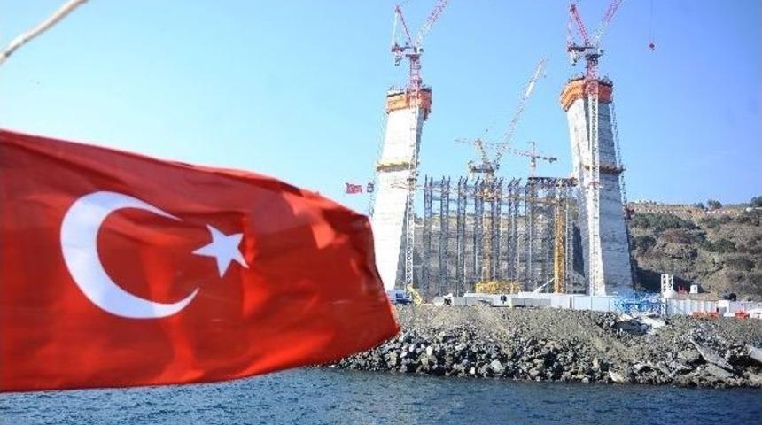 &Uuml;&ccedil;&uuml;nc&uuml; K&ouml;pr&uuml;n&uuml;n Ayakları 200 Metreyi Aştı
