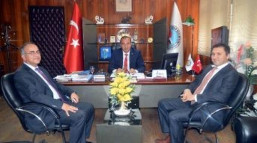 Tayseb Genel M&uuml;d&uuml;r&uuml; &Ccedil;alık&rsquo;tan Başkan &Ouml;zt&uuml;rk&rsquo;e Ziyaret