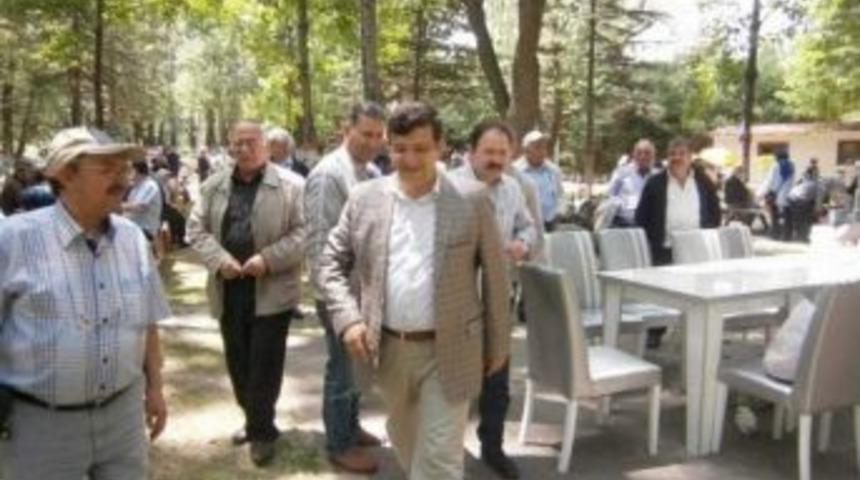 Başkan Kayacan Piknikte Hemşehrileri İle Bir Araya Geldi