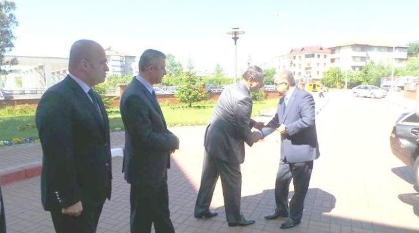 Vali &Ccedil;ınar&rsquo;dan Veda Ziyareti