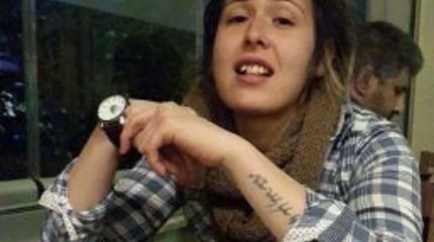 İzmir'de Trafik Kazası: 1 &Ouml;l&uuml;, 2 Yaralı