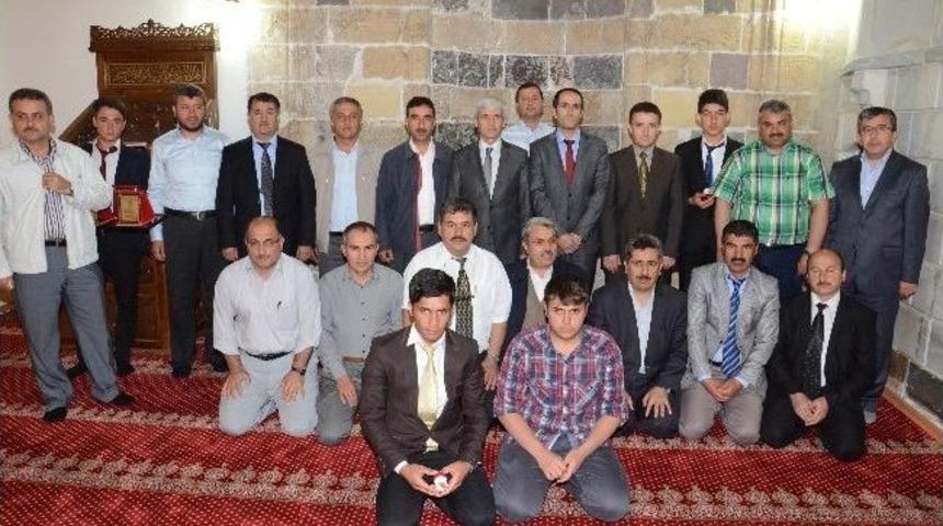 Hutbe Okuma Yarışmasını Taşy&uuml;rek Kazandı