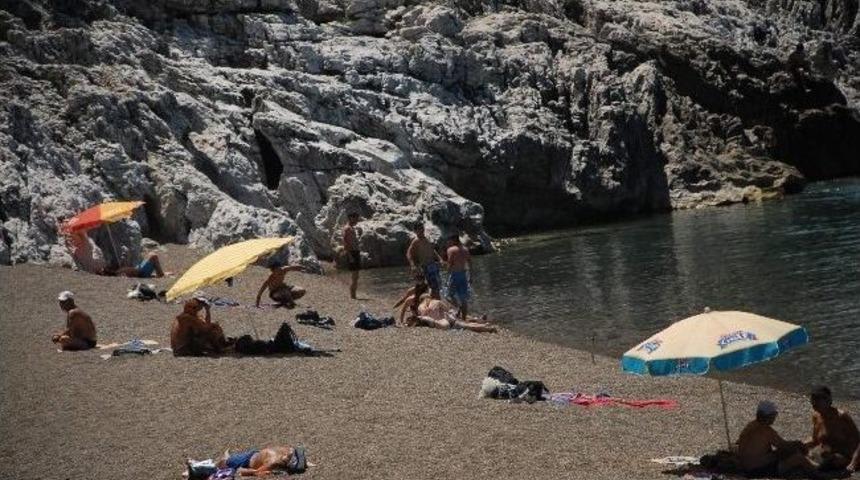 Zonguldak'ta Deniz Sezonu Erken A&ccedil;ıldı