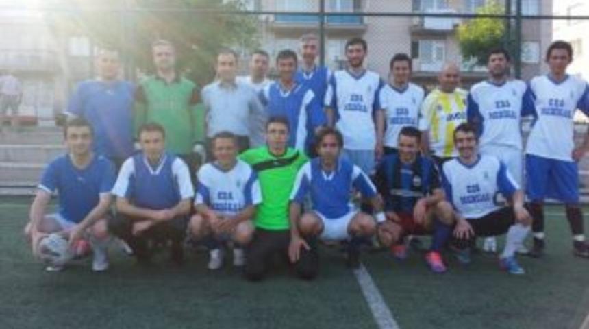 Sağlık&ccedil;ıların Bahar Kupası Şampiyonu Acil Ekibi Oldu