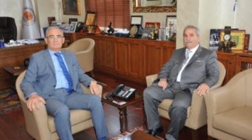 Demirtaş&rsquo;tan Başkan Yılmaz&rsquo;a Ziyaret