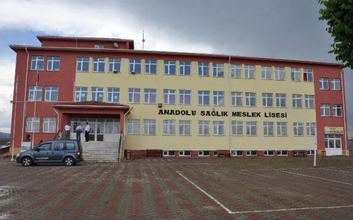 Yozgat'ta Okula Yıldırım Düştü G1