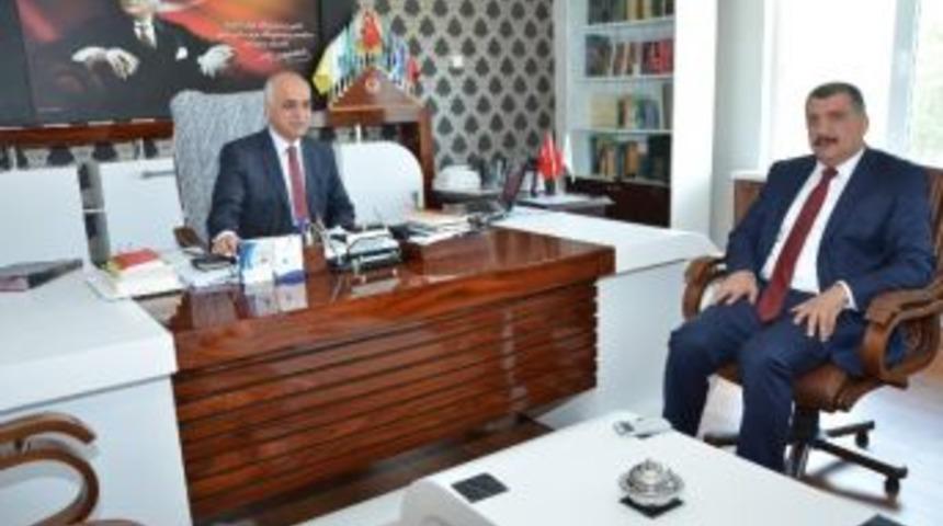 G&uuml;rkan'dan İl M&uuml;ft&uuml;l&uuml;ğ&uuml;'ne Ziyaret