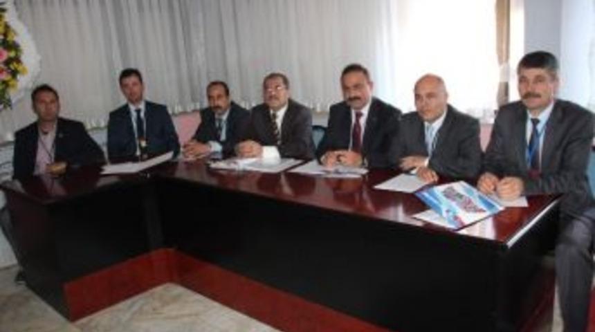 T&uuml;rk Eğitim Sen Yetkili Sendika Olmayı S&uuml;rd&uuml;rd&uuml;