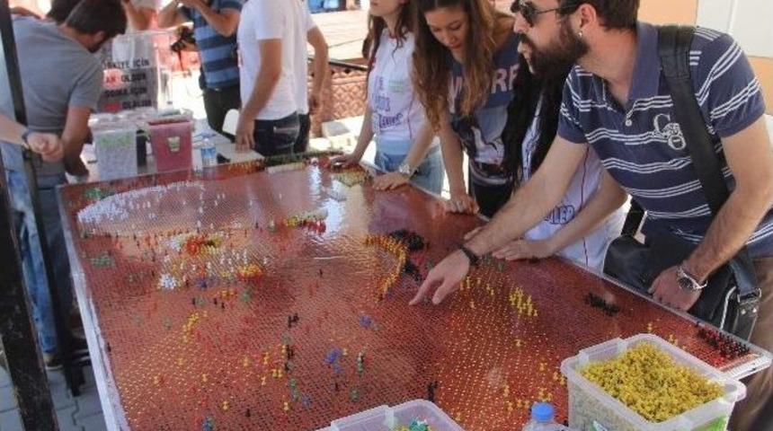 Kb&uuml;&rsquo;de 25 Bin Raptiye İle Fatih Sultan Mehmet&rsquo;in Portresi Yapımı Başladı