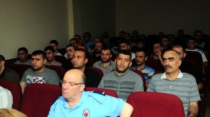 Cezaevinde Mahkumlara Şiir Terapisi