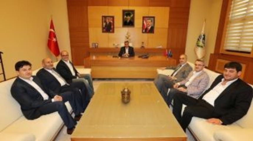 Başkan To&ccedil;oğlu Ve K&ouml;semusul 13. Meslek Komitesi &Uuml;yeleri İle Bir Araya Geldi