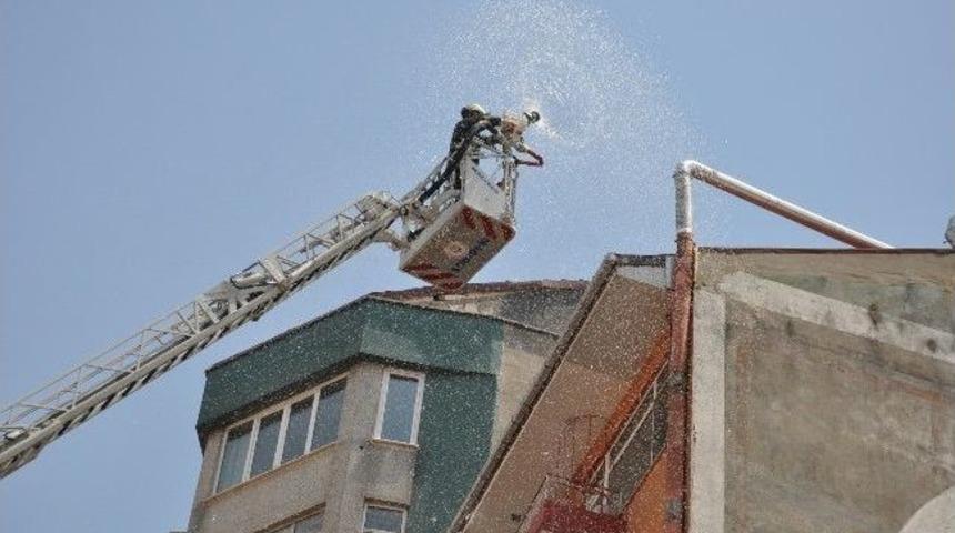 Lokanta Yangını Paniğe Neden Oldu