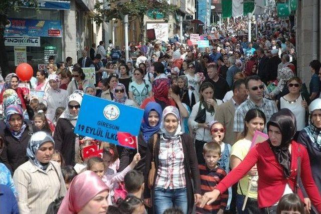 Giresun’da Okul Öncesi Eğitim Şenliği'nde Atlı Yürüyüş