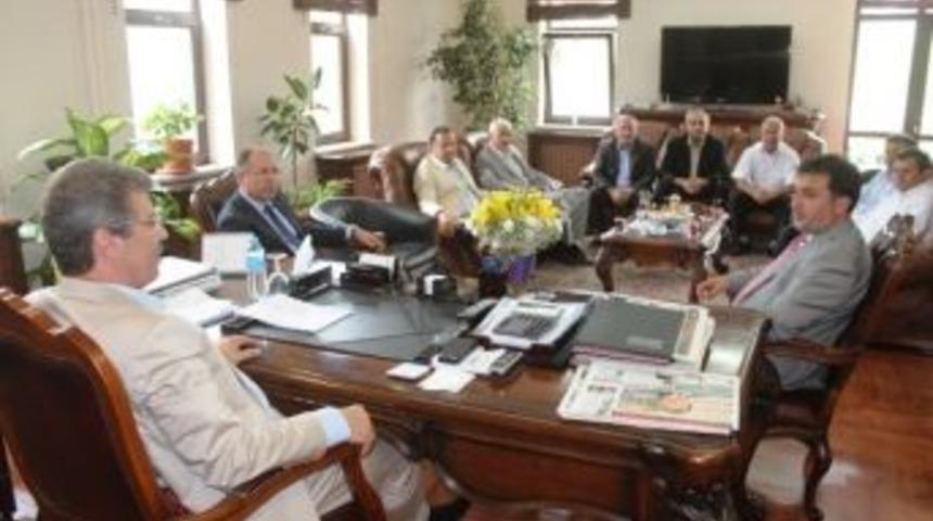 Gen&ccedil;lik Hizmetleri Ve Spor İl M&uuml;d&uuml;r&uuml;nden G&uuml;reş Takımı Adına Başkan Akaya Tebrik Ziyareti