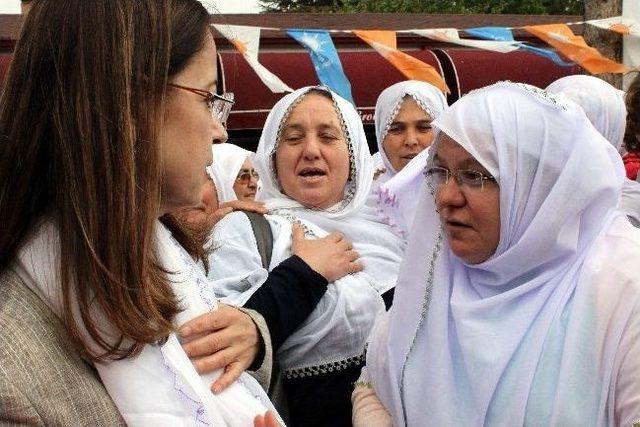 Bakan İslam, Şalvarlı Belediye Başkanı Akgün'den “şalvar” İstedi