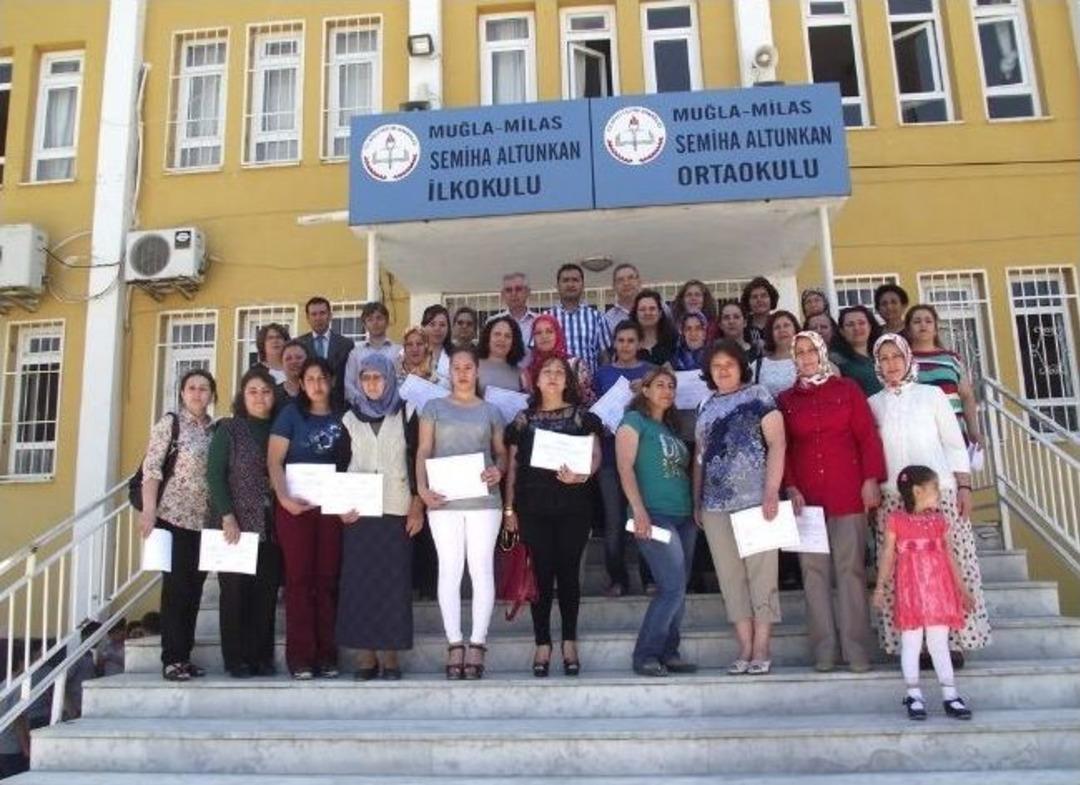 Milaslı Hanımlar Ruh G&uuml;zelliklerini Desenlere Yansıttı