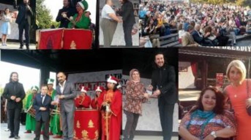 Sultanahmet'te &ldquo;şiirde Engel Yok&rdquo; Etkinliği