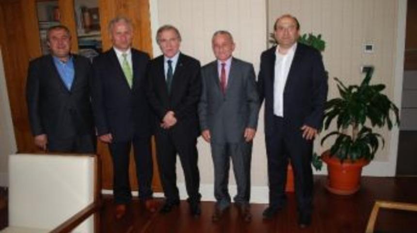 Yenicespor&rsquo;a Destek Ziyareti