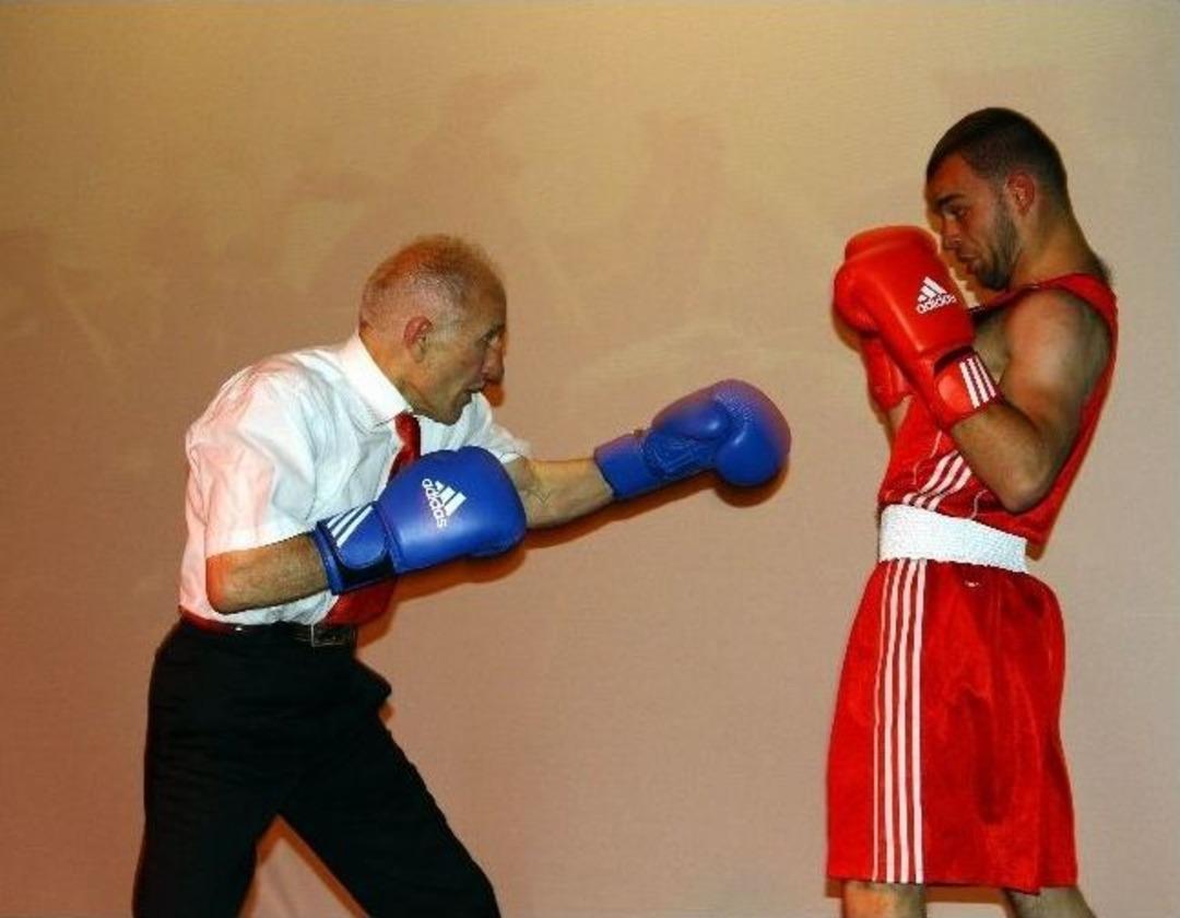 D&uuml;nya, Avrupa Ve Olimpiyat Şampiyonları Anılarını Anlattı