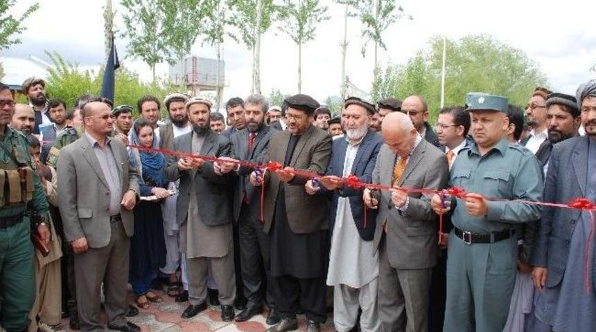 Afganistan&rsquo;da Hamid Karzai Lisesi Hizmete A&ccedil;ıldı