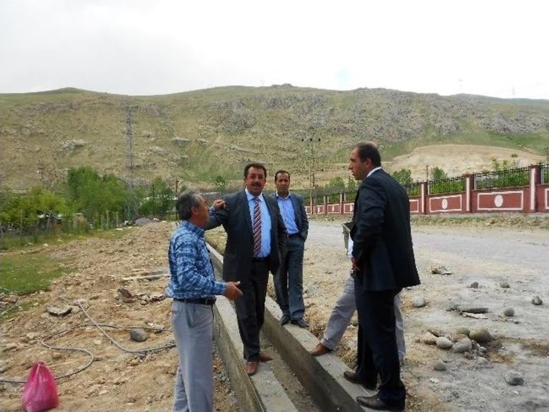 Başkanvekili Cemil G&uuml;nay Sulama Kanalı &Ccedil;alışmalarını İnceledi