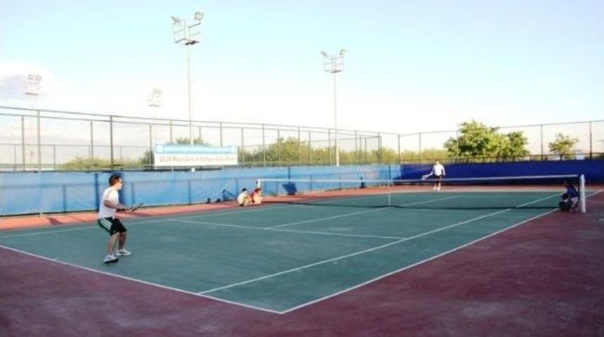 Tenis Turnuvası Sona Erdi
