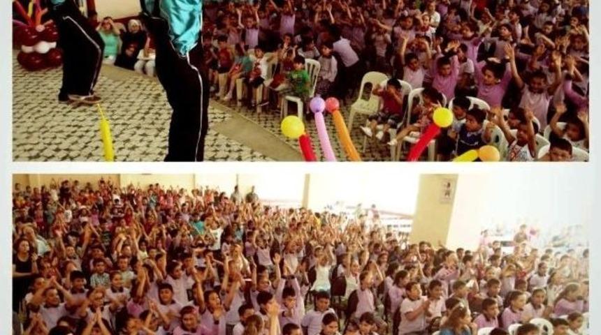 S&ouml;ke&rsquo;de &Ccedil;ocuklar Balon Şovu İle Coştu