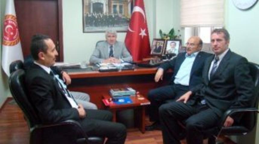 Bem-bir-sen Genel Başkanı M&uuml;rsel Turbay, Musa Yılmaz'ı Ziyaret Etti